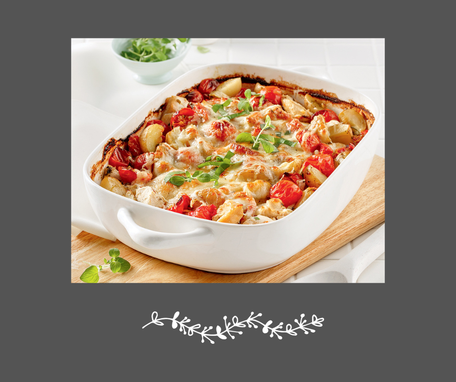 Gratin de poulet à la bruschetta, servi sur riz
