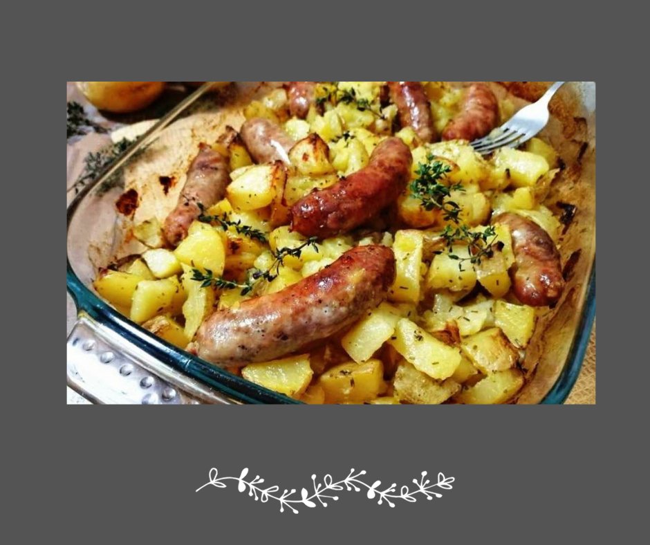 Saucisse au fromage, chou braisé et pommes de terre fricassées